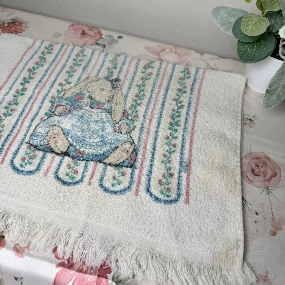 Vintage Bunny Floral Striped Hand Towel Fringed‎ Made in USA RN 13718 Cream